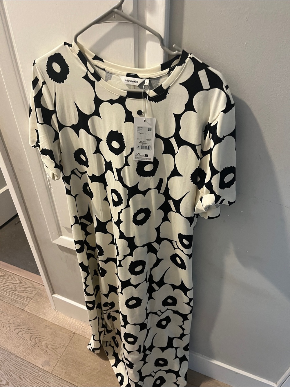 Marimekko Black and White Bold Floral Midi Dress